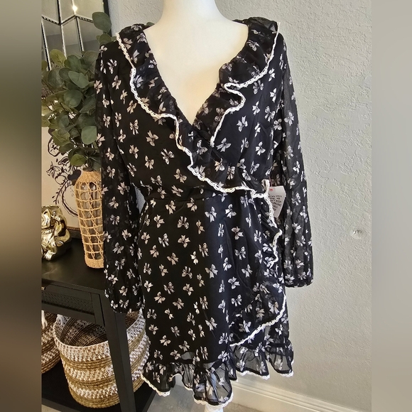 Miss Selfridge Bow Ruffle Black Dress - Picture 3 of 7